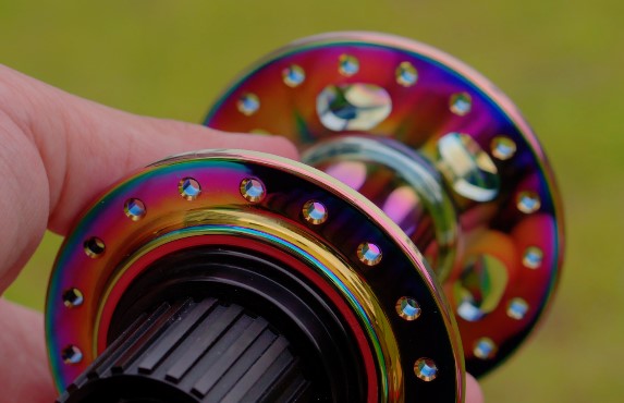 How to Choose a Bicycle Hub: Key Parameters