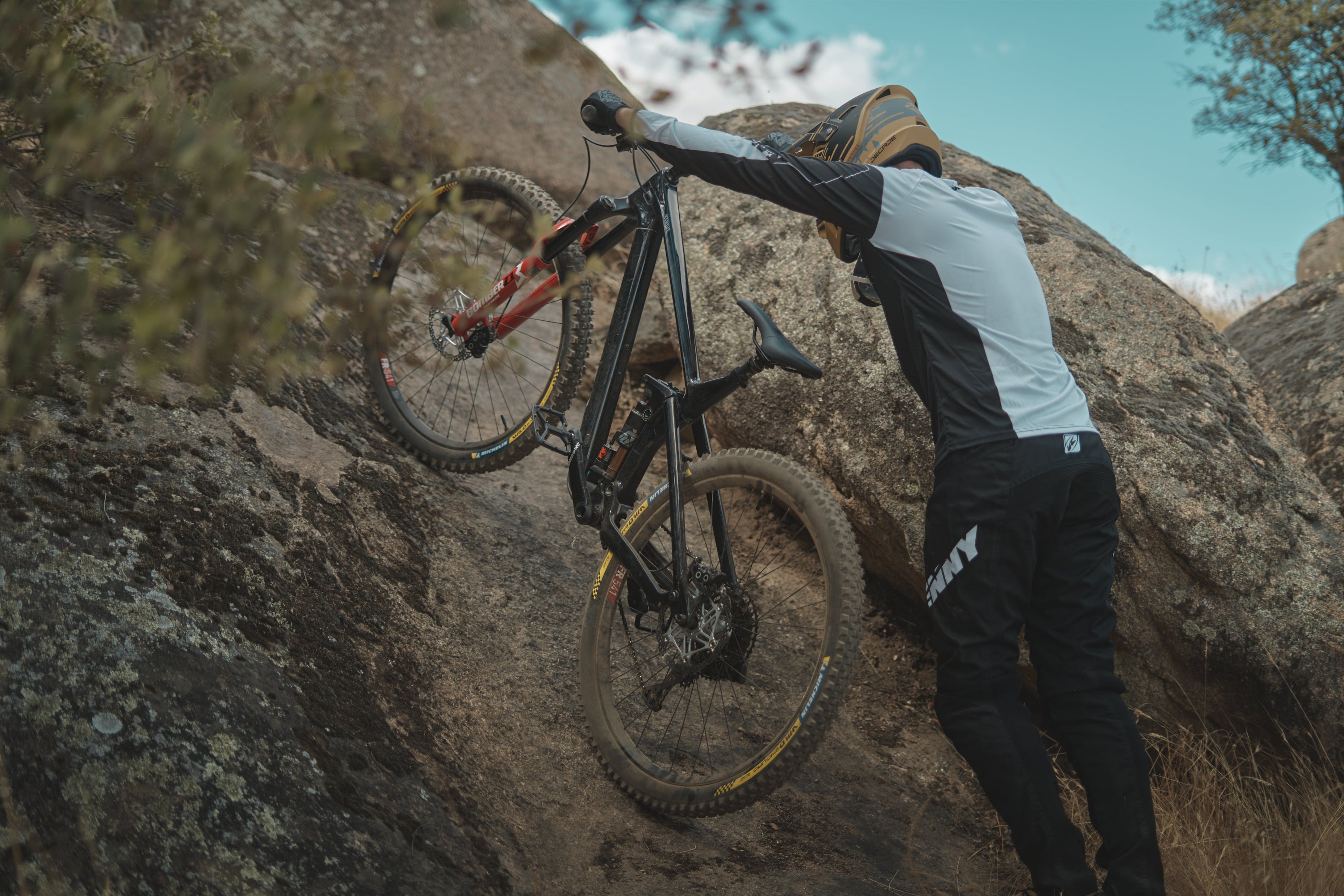 bike_climb_mountain